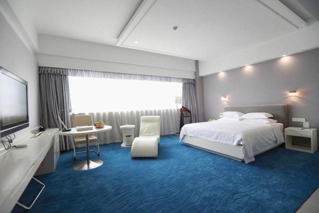 Ramada Plaza By Wyndham Hangzhou Riverside Exterior photo