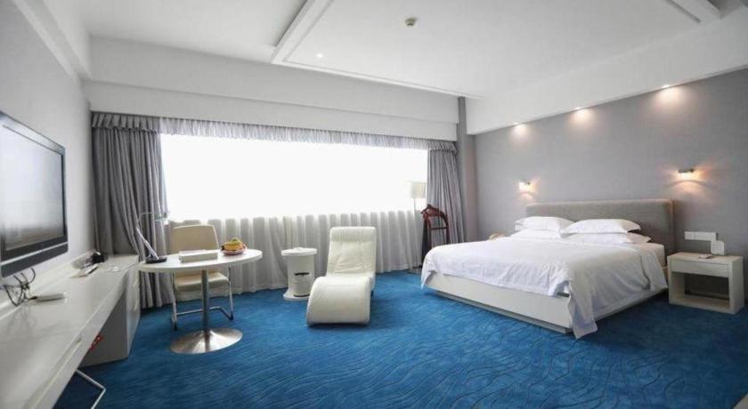 Ramada Plaza By Wyndham Hangzhou Riverside Exterior photo