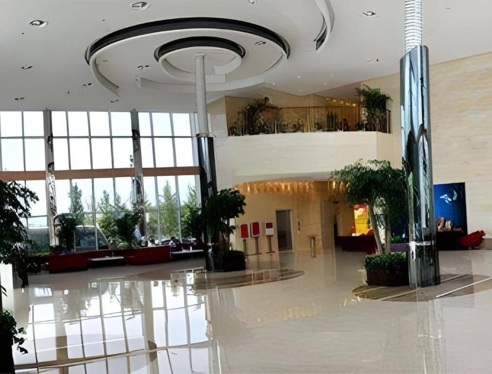 Ramada Plaza By Wyndham Hangzhou Riverside Exterior photo